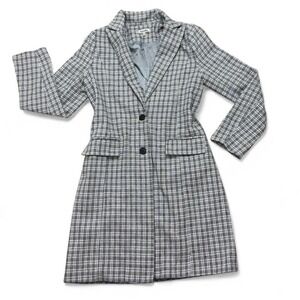 Grey and white plaid coat with a preppy  retro vibe
